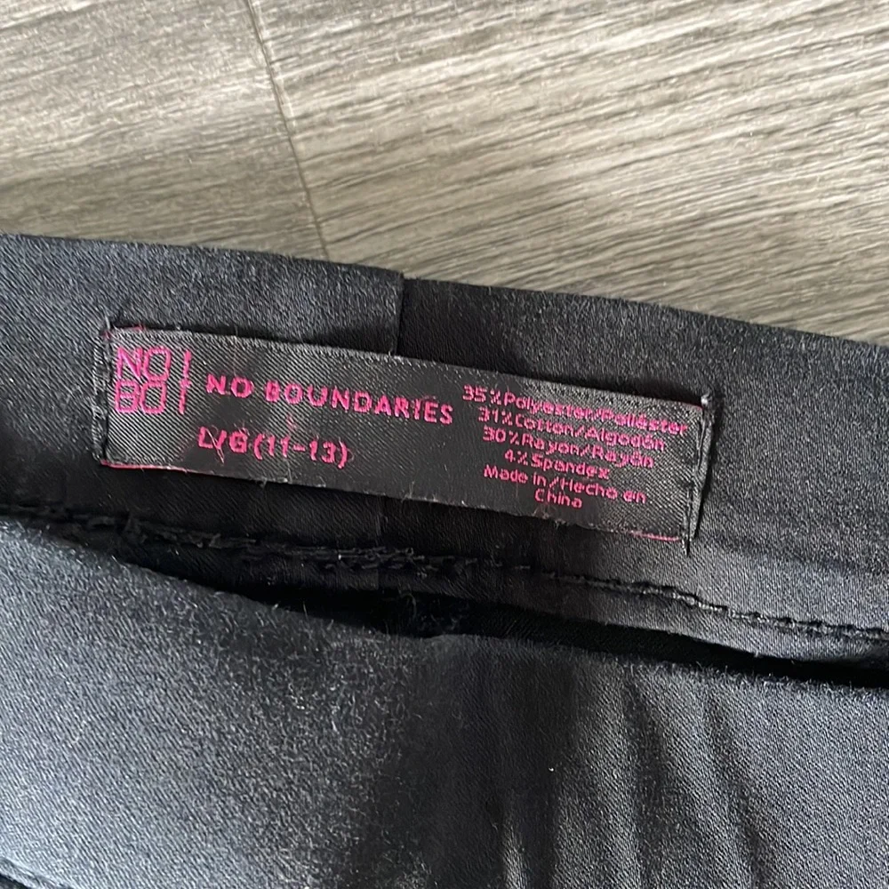 2 Pair 1-black 1-burgundy No Boundaries Size L (11-13)$20!BOTH Good Condition - Picture 4 of 5